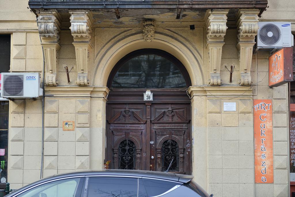 Diamonds Apartment With 2 Rooms Near Guzsdu Udvar ブダペスト エクステリア 写真